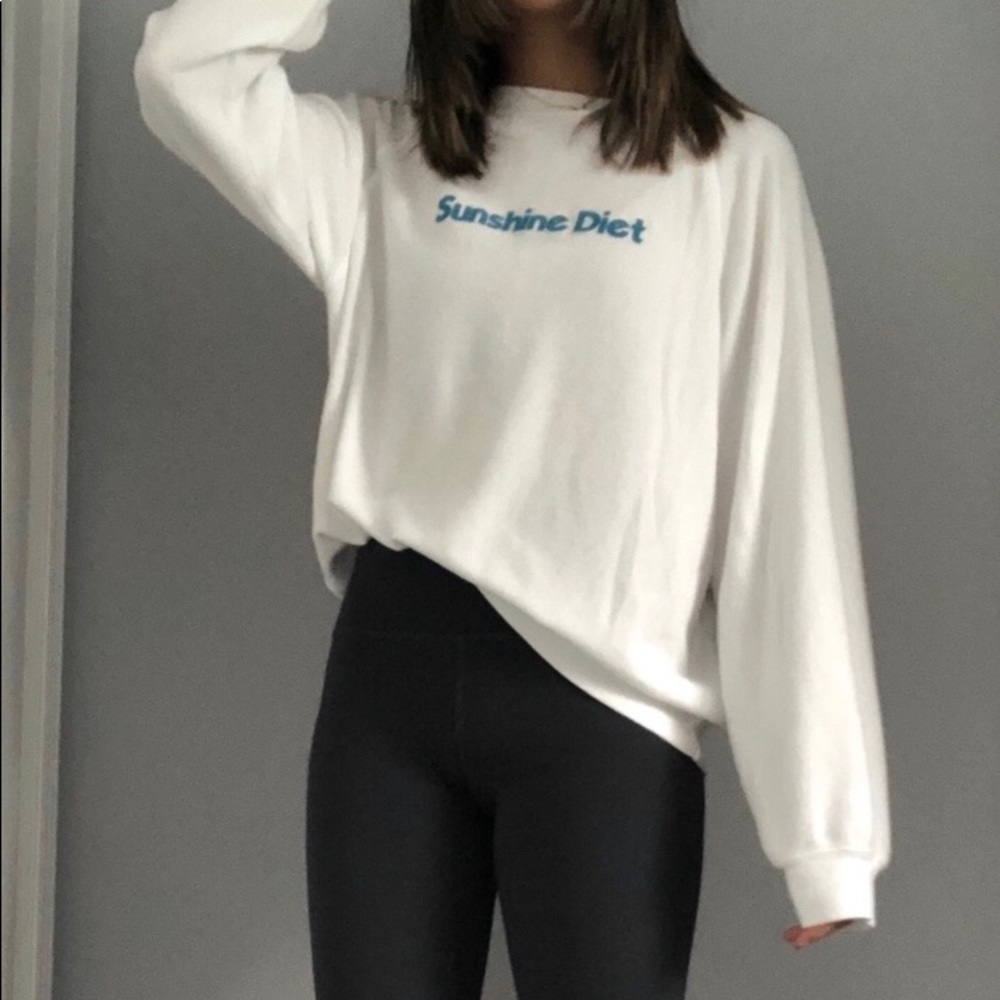 WILDFOX white sweater in trademark soft fabric